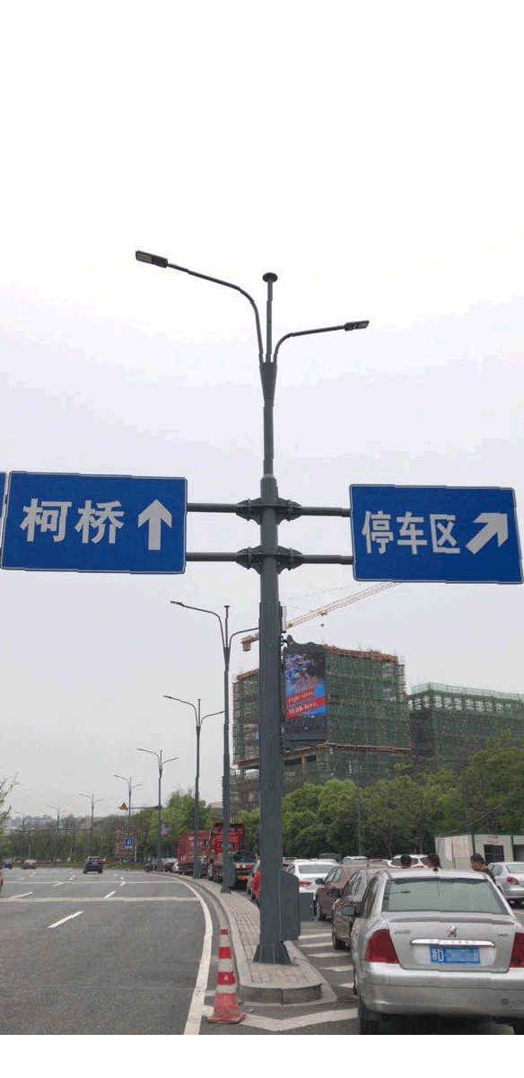 智慧燈桿案例實拍圖-浙江紹興柯橋市政道路